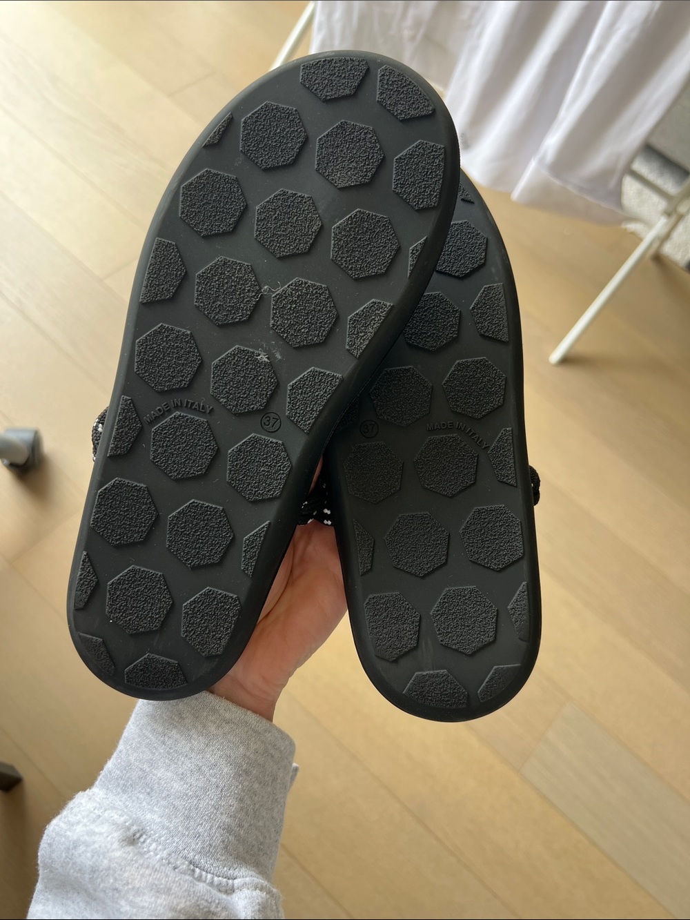 Flowze Black Rope Strap Slide Sandals - Picture 4 of 4